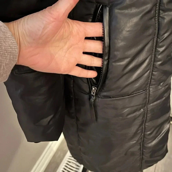 LE CHATEAU Black Puffer Coat  and Beige Fur Oversized Hoodie, Size XS/S - Picture 10 of 16